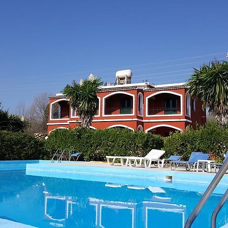 Sunny Dreams Apartments Ýpsos Eksteriør bilde